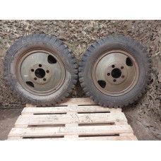 Soviet ZIS 3 76mm divisional gun M1942 wheels set