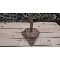 Stug III spare wheel bracket