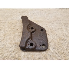 Panzer III / Stug III road wheel arm guide bracket