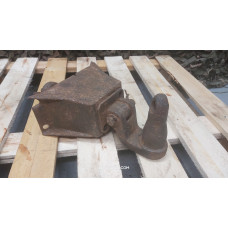 Sd.Kfz 10 Demag backside towing hook