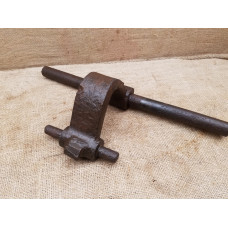 Tiger I drivers / radio operators hatch arm Tiger I drivers / radio operators hatch arm