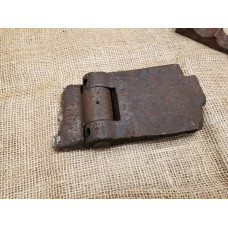 Tiger I late turret spare track link upper bracket