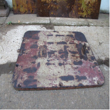 Panzer IV gearbox maintenance hatch