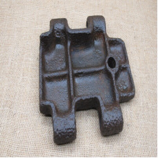 T-34 intermediate track link halfpart